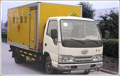 解放爆破器材運(yùn)輸車(chē)
